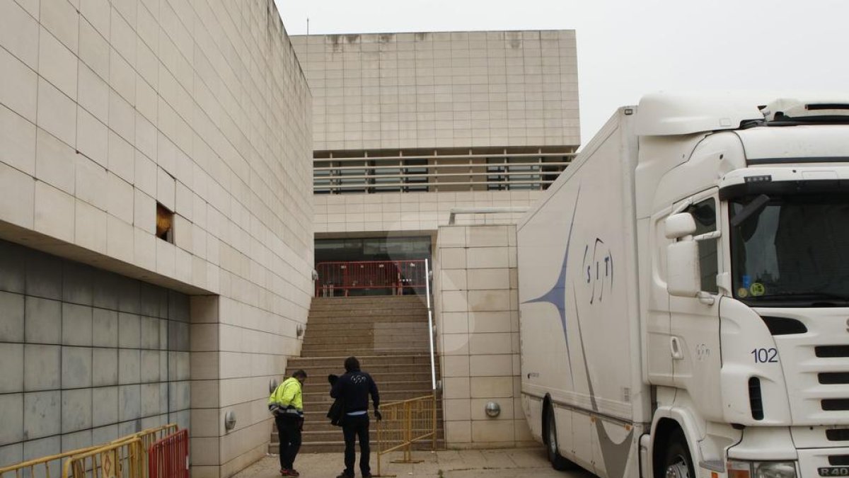 Empiezan los preparativos para la entrega de las obras del Museo de Lérida en Barbastro
