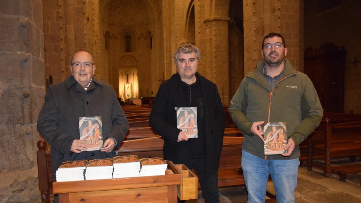 Gelonch, Treviño y el alcalde de La Seu d’Urgell, Francesc Viaplana.