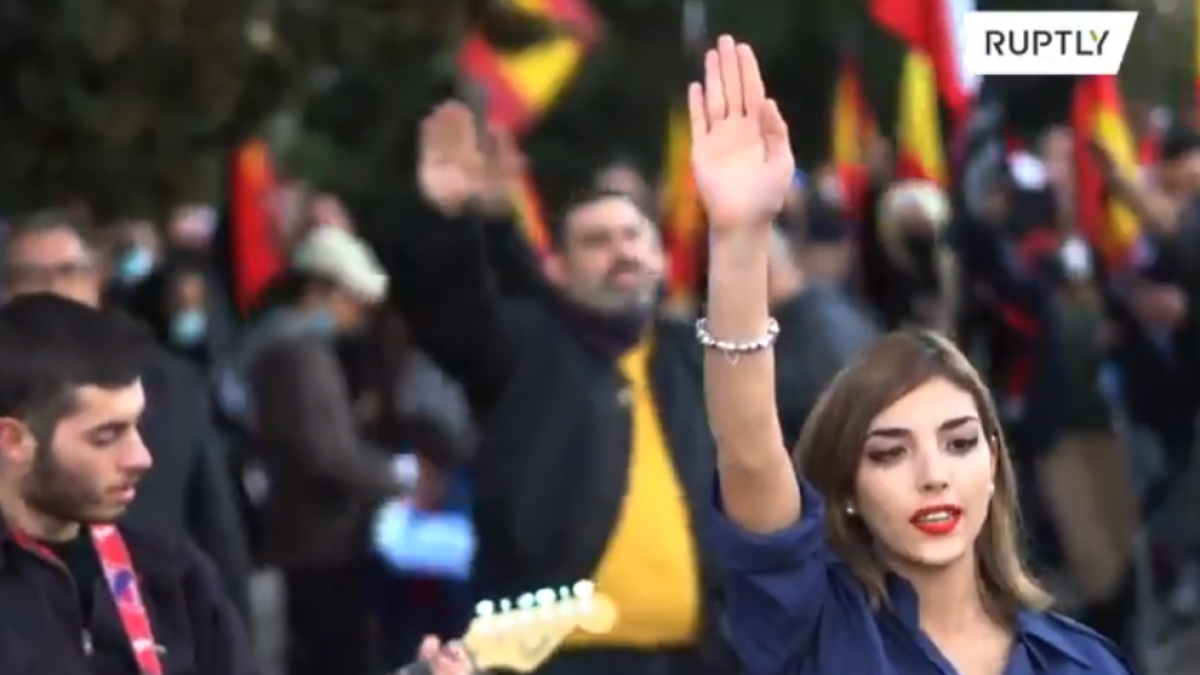 Madrid insta a Fiscalía a investigar si en manifestación por los caídos de la División Azul hubo gritos antisemitas