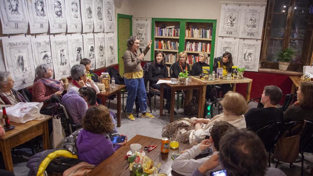 La biblioteca de la Dona Escriptora de Maldà, con libros de Lleida.