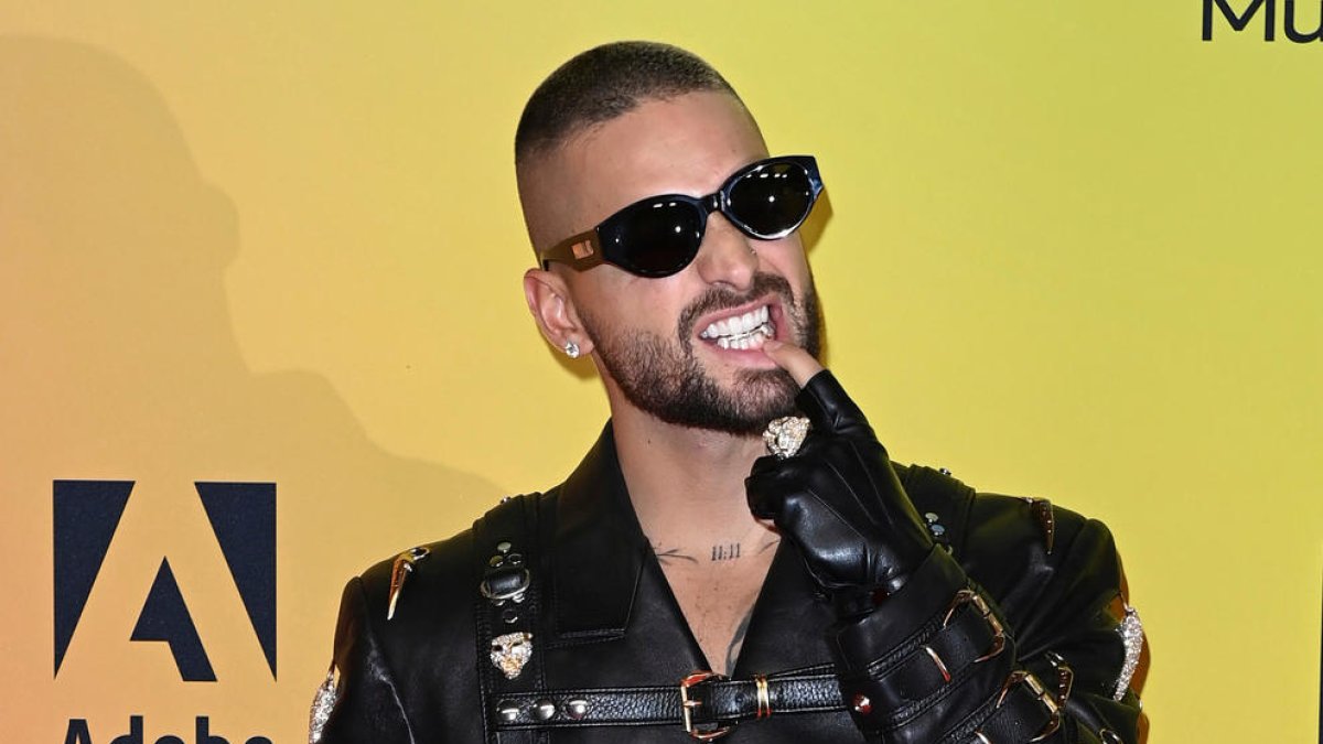 El colombiano Maluma, premio al mejor artista latino.