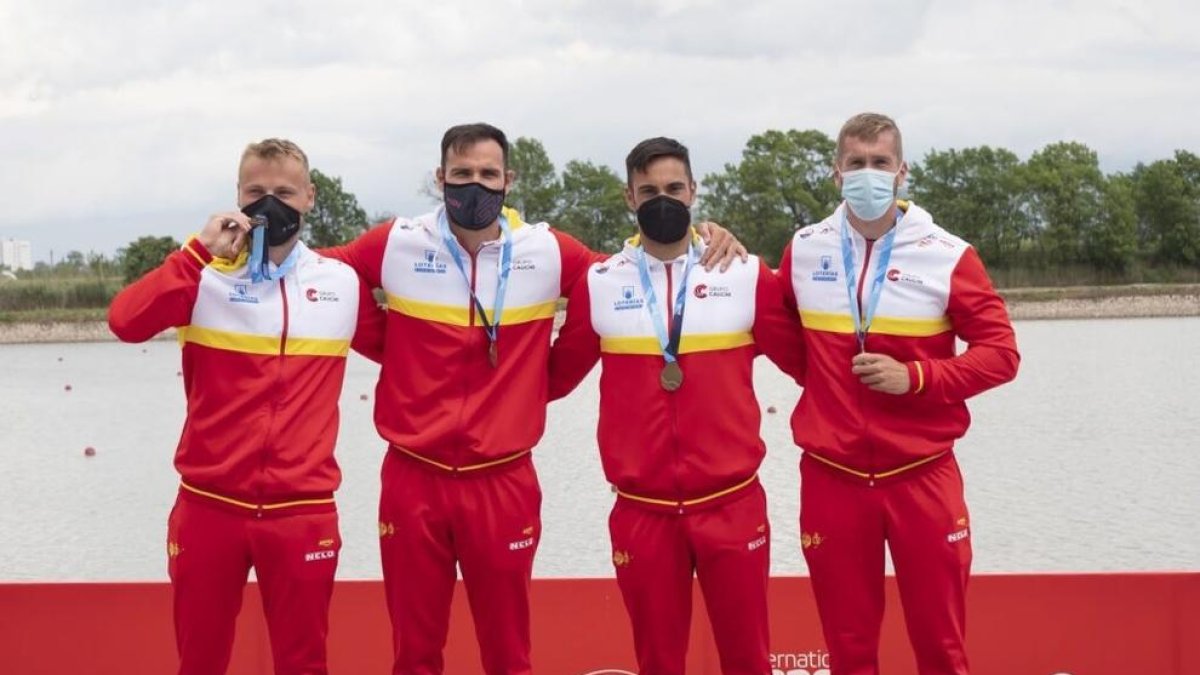 De izquierda a derecha, Marcus Cooper, Saúl Craviotto, Rodrigo Germade y Carlos Arévalo.