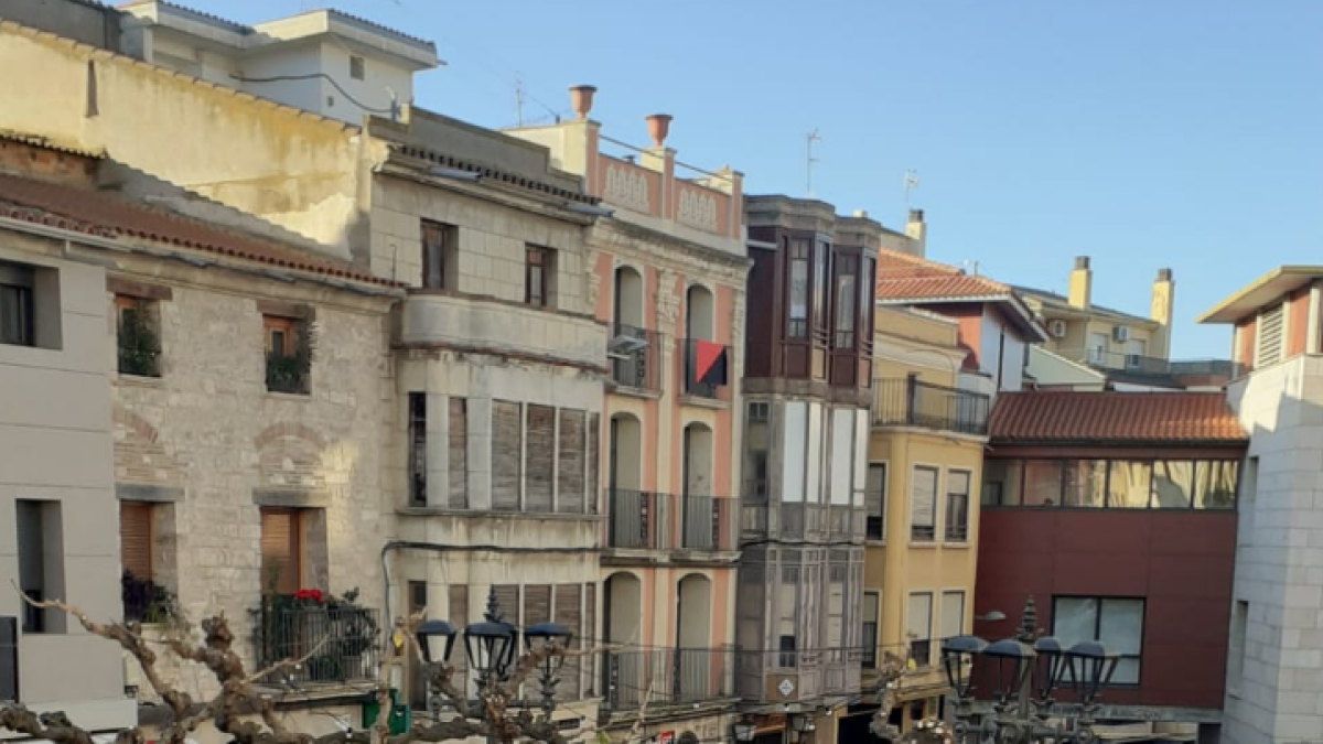 Paseo del Cegonyer, en el centro histórico de Fraga.