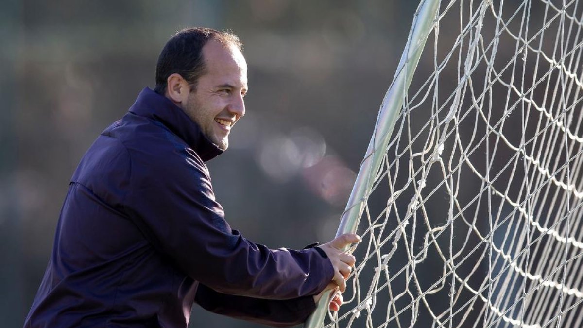 Lluís Cortés, en foto de archivo, cuando dirigía al FC Barcelona.
