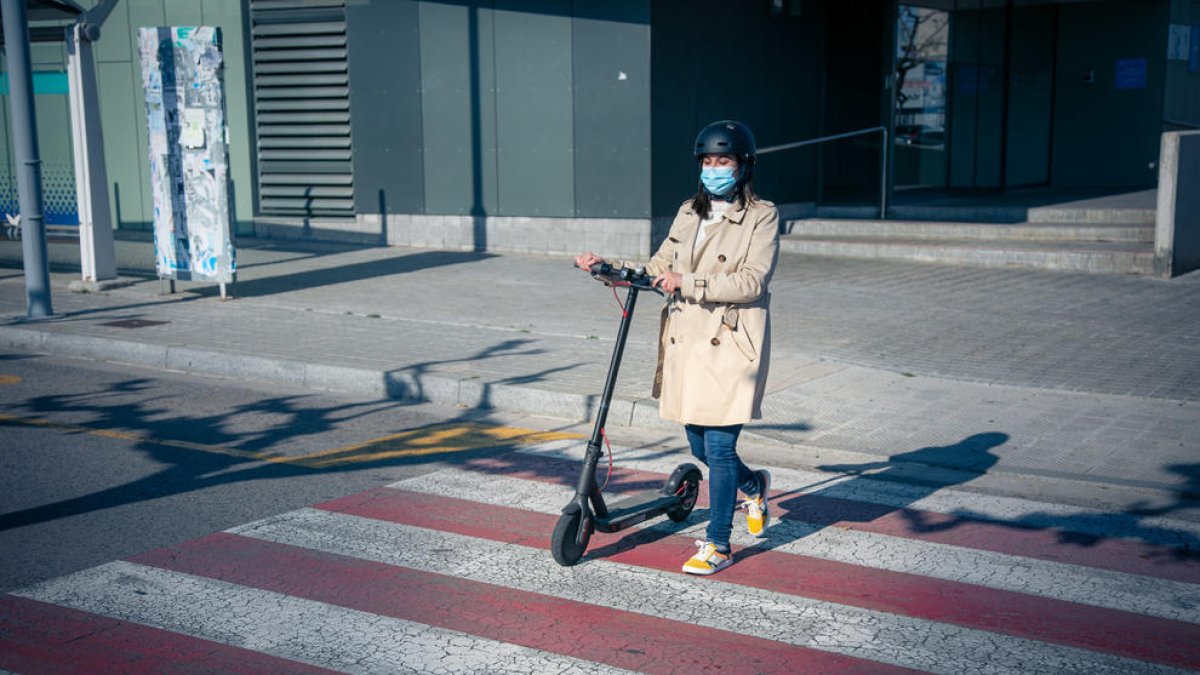 Saps que si portes un patinet elèctric condueixes un vehicle?