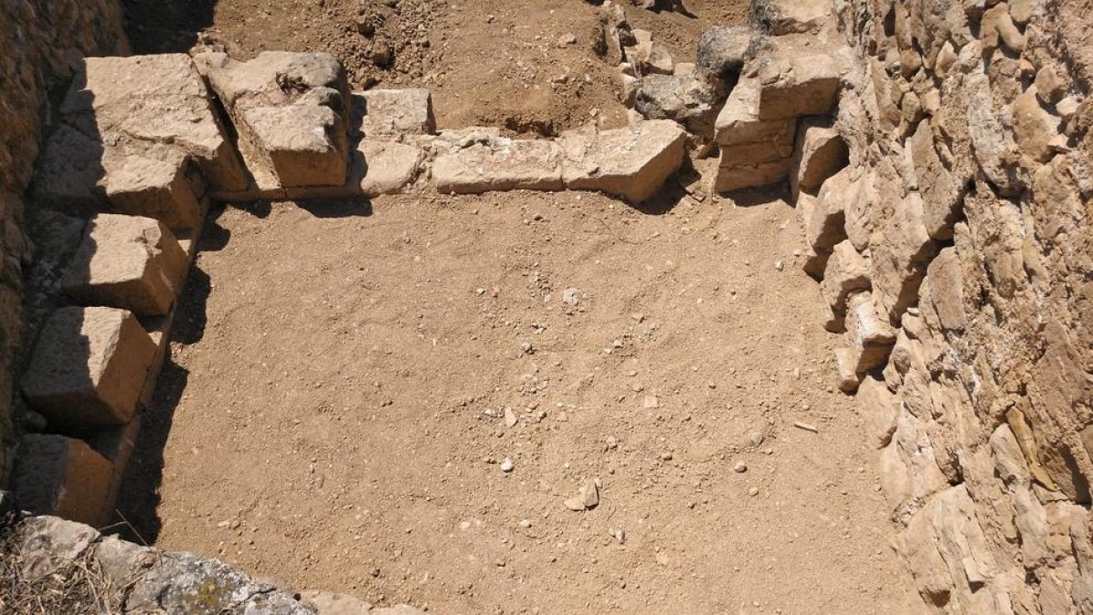 La planta de la torre de defensa encontrada en Torrebesses.