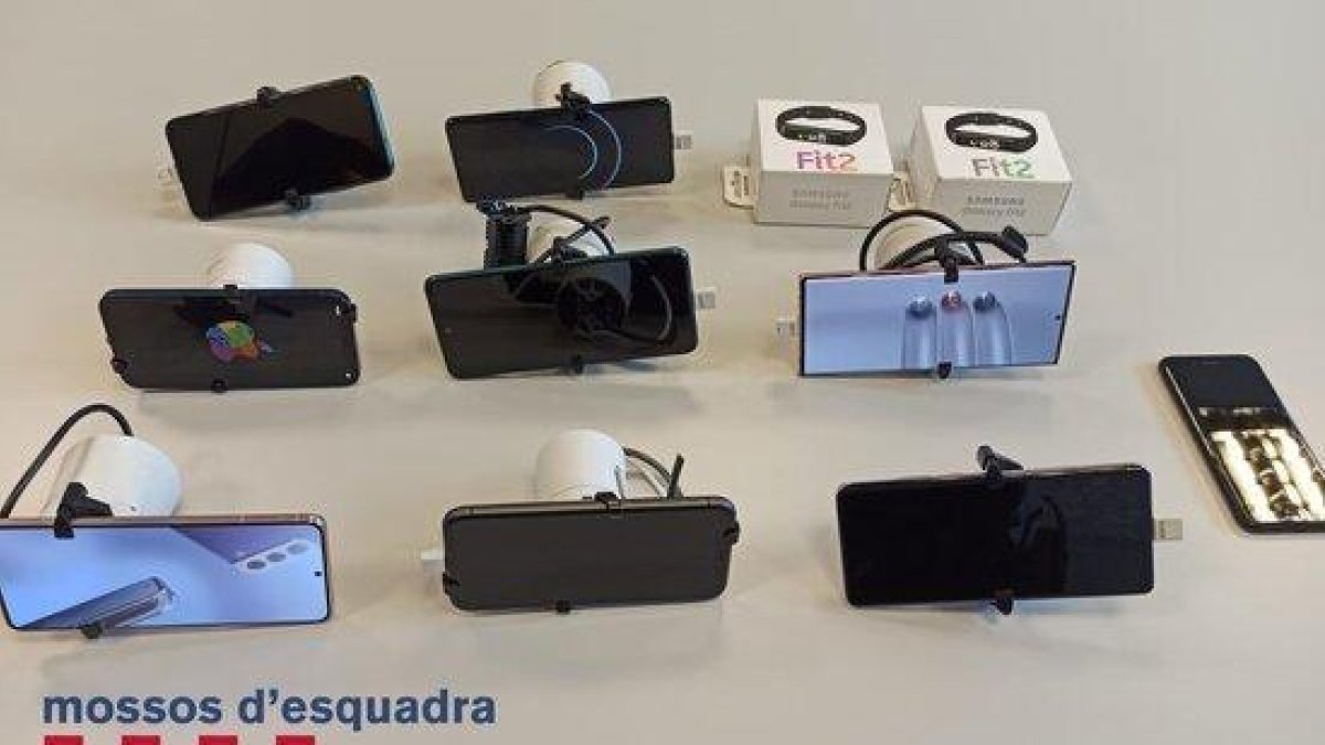 Tres detinguts a Òdena després de robar en una botiga de telefonia de Tàrrega