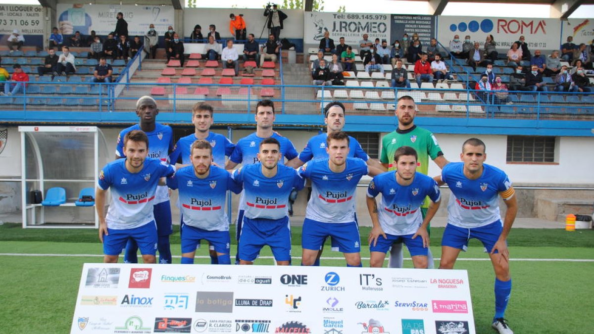 Una formación inicial del Mollerussa en un partido de Liga de esta temporada.