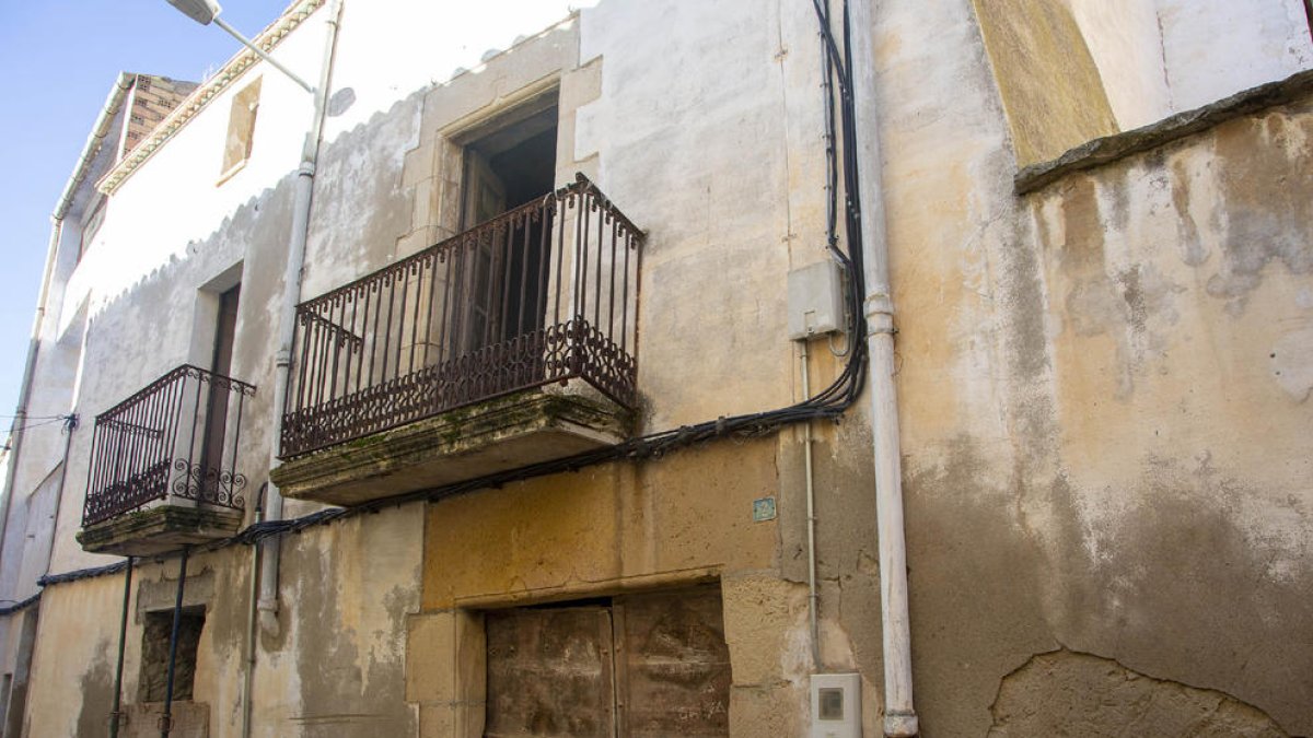 Imagen de la fachada de Cal Vallverdú.