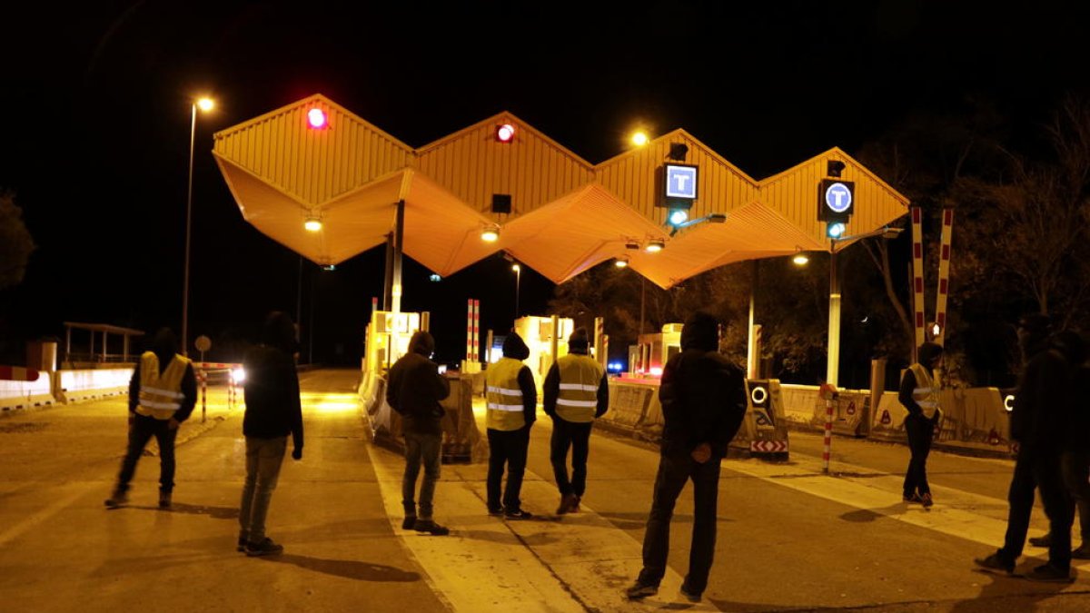 Camions aquest mes d’agost al peatge de l’AP-2 a les Borges Blanques.