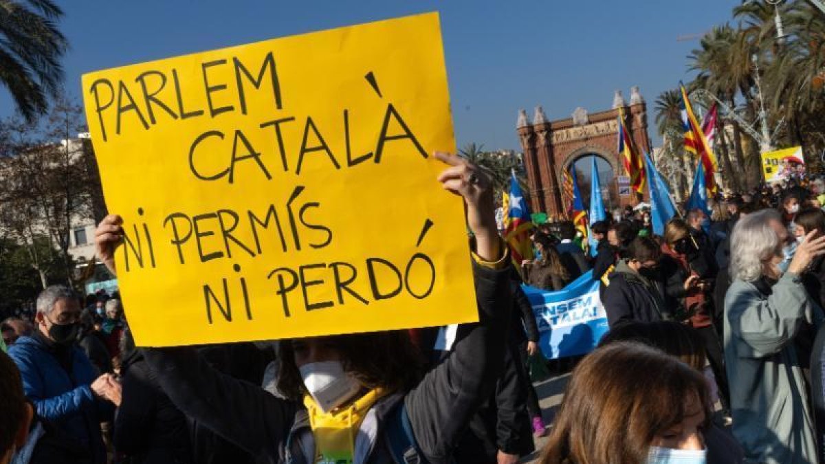 Som Escola condemna la imposició del 25% de castellà a les aules i insta el Govern a ser
