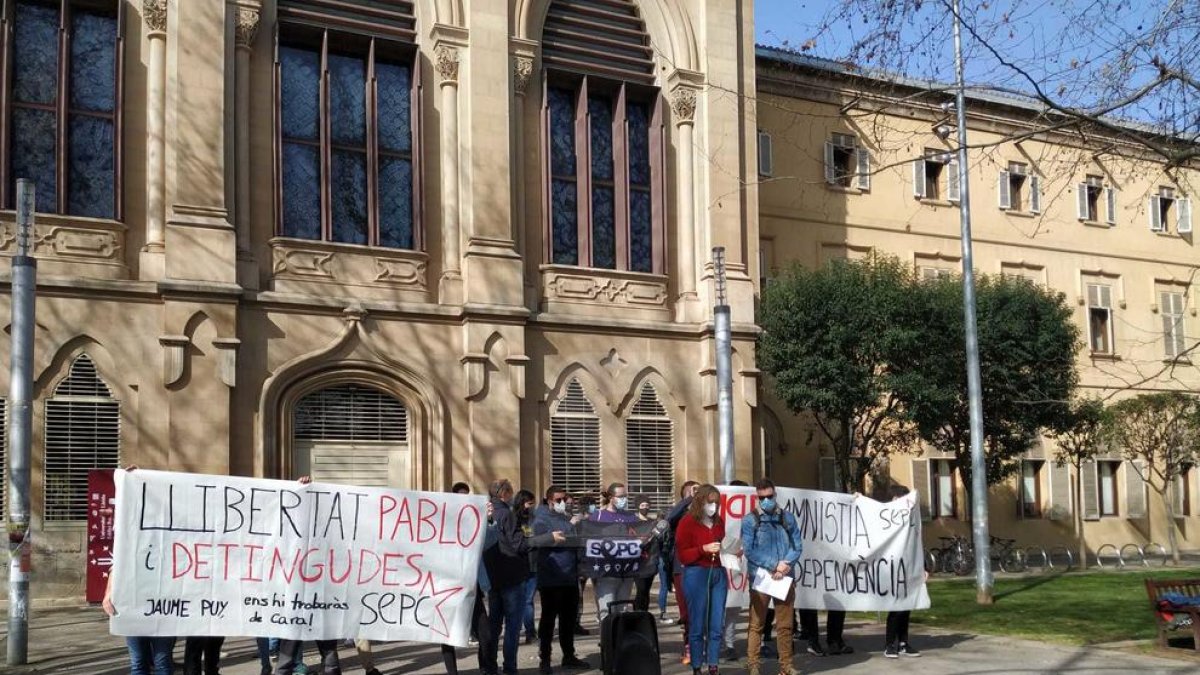 VÍDEO | Estudiants de Lleida demanen l'amnistia de Hasel