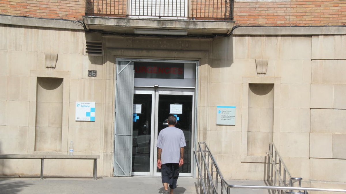 Imagen de la entrada del CUAP de Prat de la Riba.