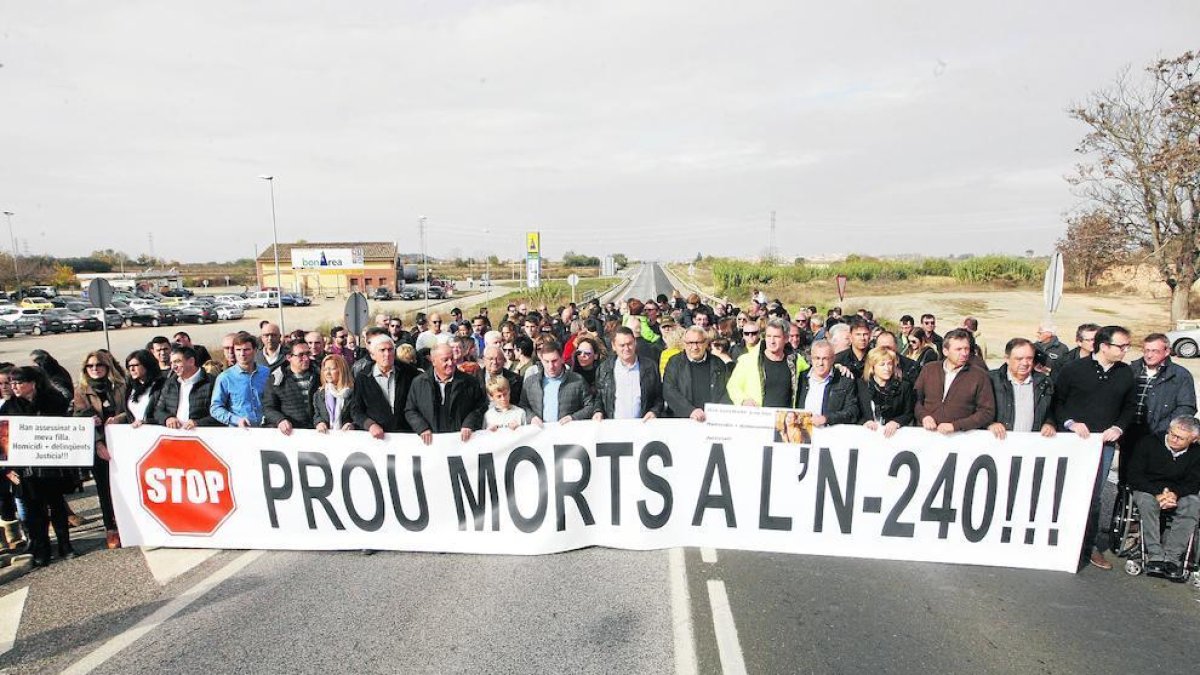 33 morts en dotze anys