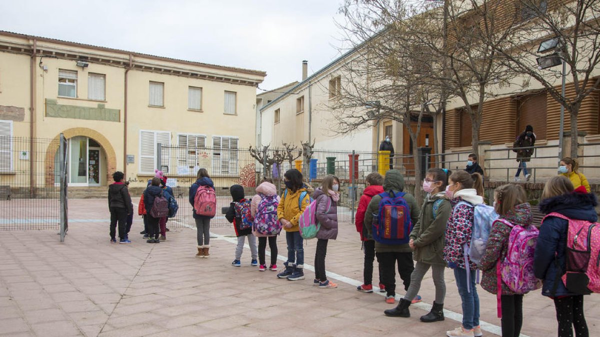 Bona part dels alumnes van tornar a l’escola de Tornabous.