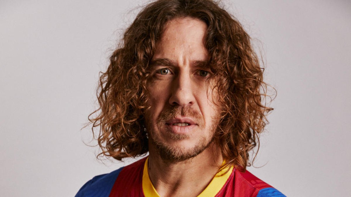Carles Puyol és la imatge de la samarreta del Barça per al clàssic.
