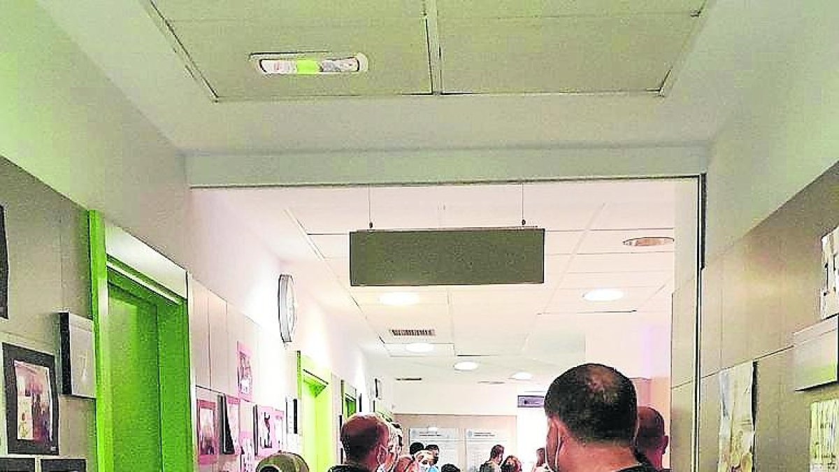 Un total de 61 personas se vacunan en la “maratón” en Tremp