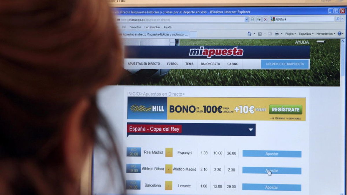 Els jugadors hauran d'establir un límit de despesa abans de cada sessió online