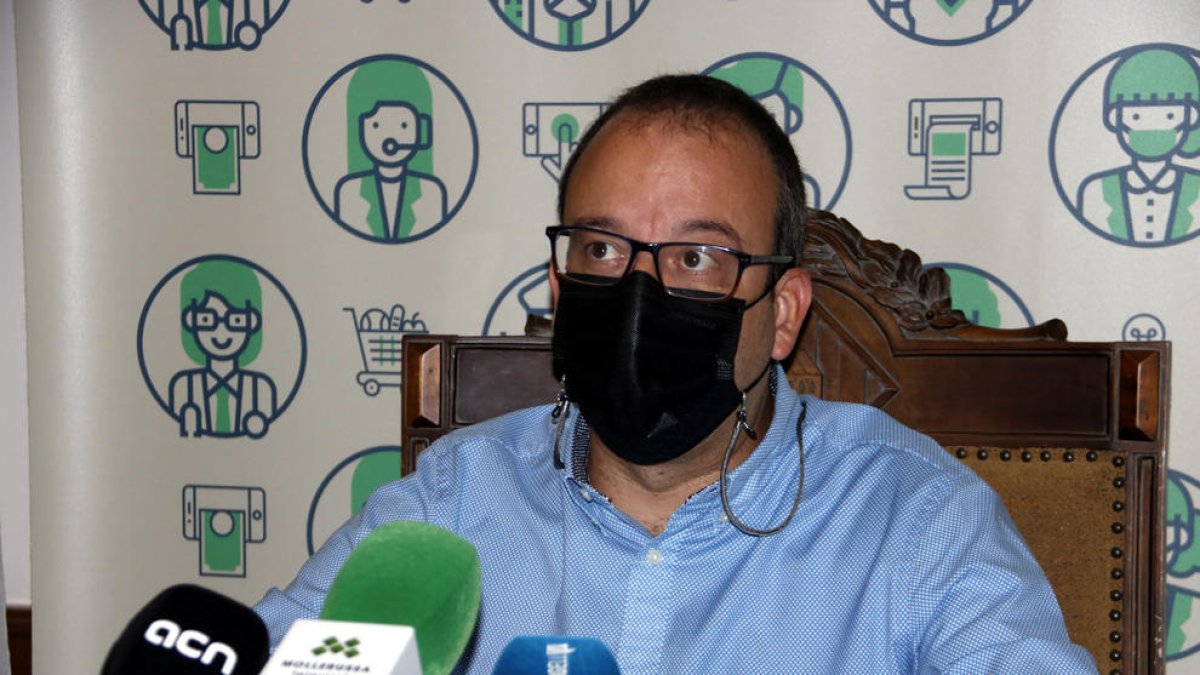 Crida a la vacunació de persones entre 30 i 50 anys a Mollerussa pels baixos índex de dosis injectades