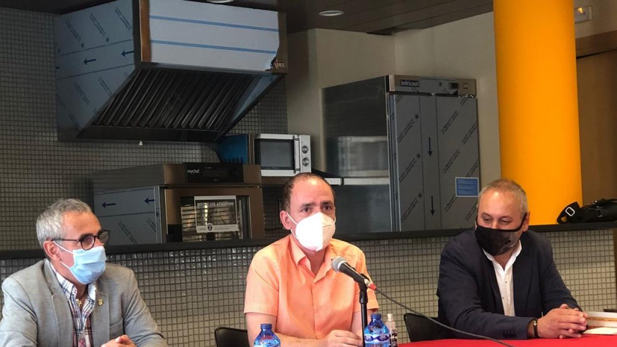 La xarrada de l’escriptor Francesc Canosa a Golmés.