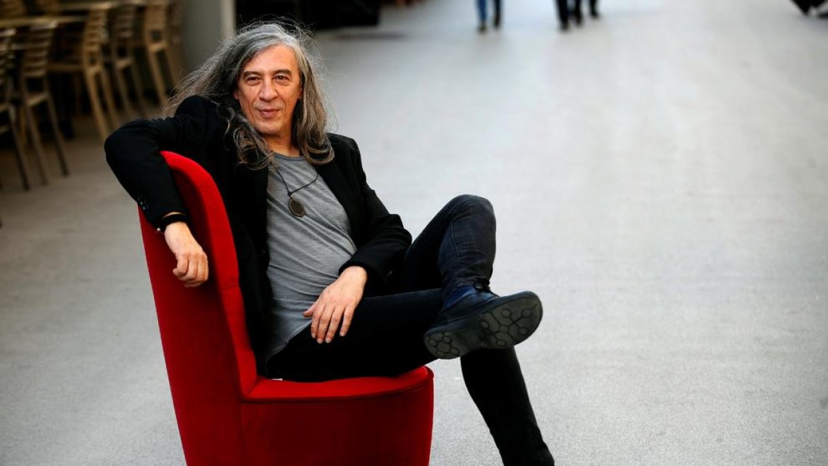 Gerard Quintana, ayer tras ganar el Premi Ramon Llull.