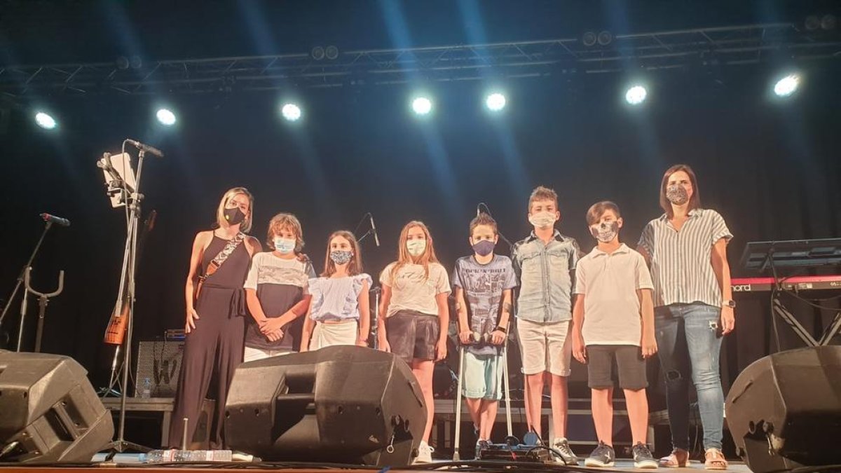 Aitona escoge 'pubilles' y 'hereus' con una fiesta