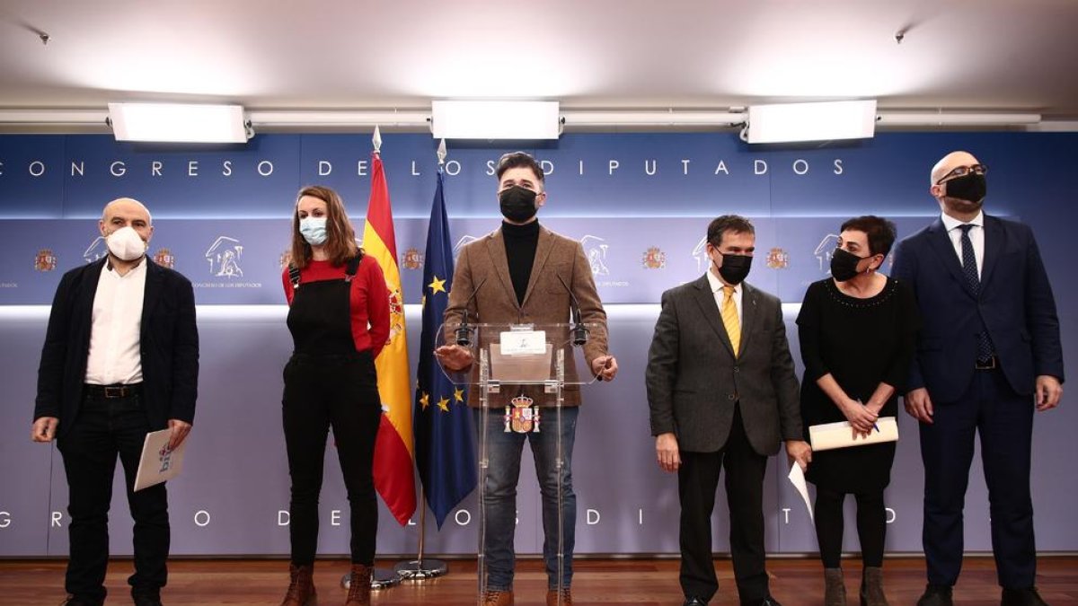 ERC, JxCat, PDeCAT, EH Bildu, la CUP i el BNG no van assistir a l’acte celebrat al Congrés.