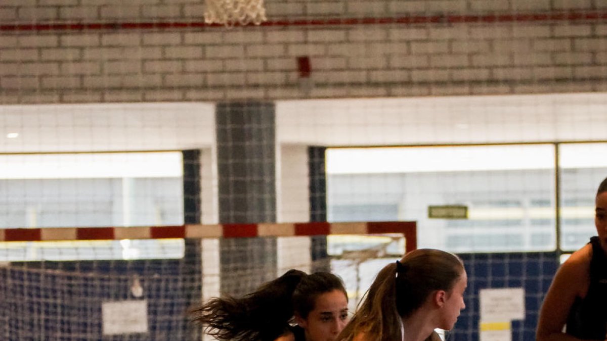 L’Estudiantes va superar el seu partit davant l’Ointxe a Pardinyes.