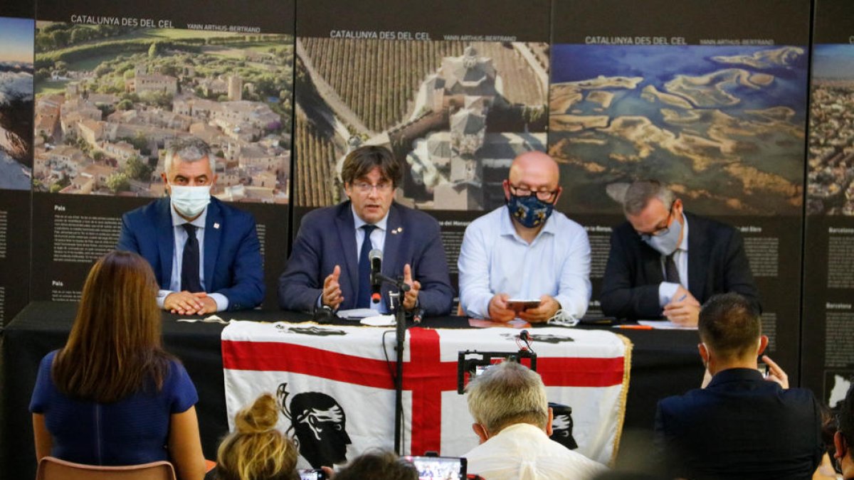 Puigdemont: 'Han estado unas horas difíciles, pero no impensables, conociendo lo que España ha hecho para impedir nuestra libertad'