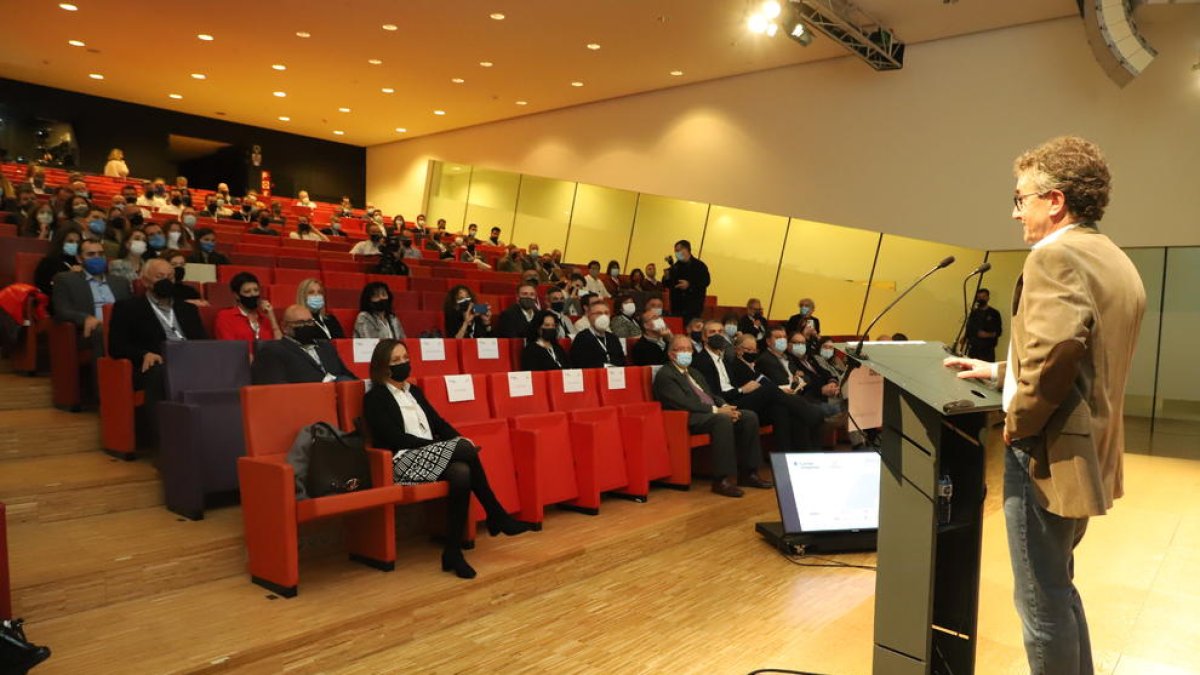 Xavier Caufapé, president de Pimec Lleida, s’adreça als assistents a la 4a edició del Lleida Empresa.