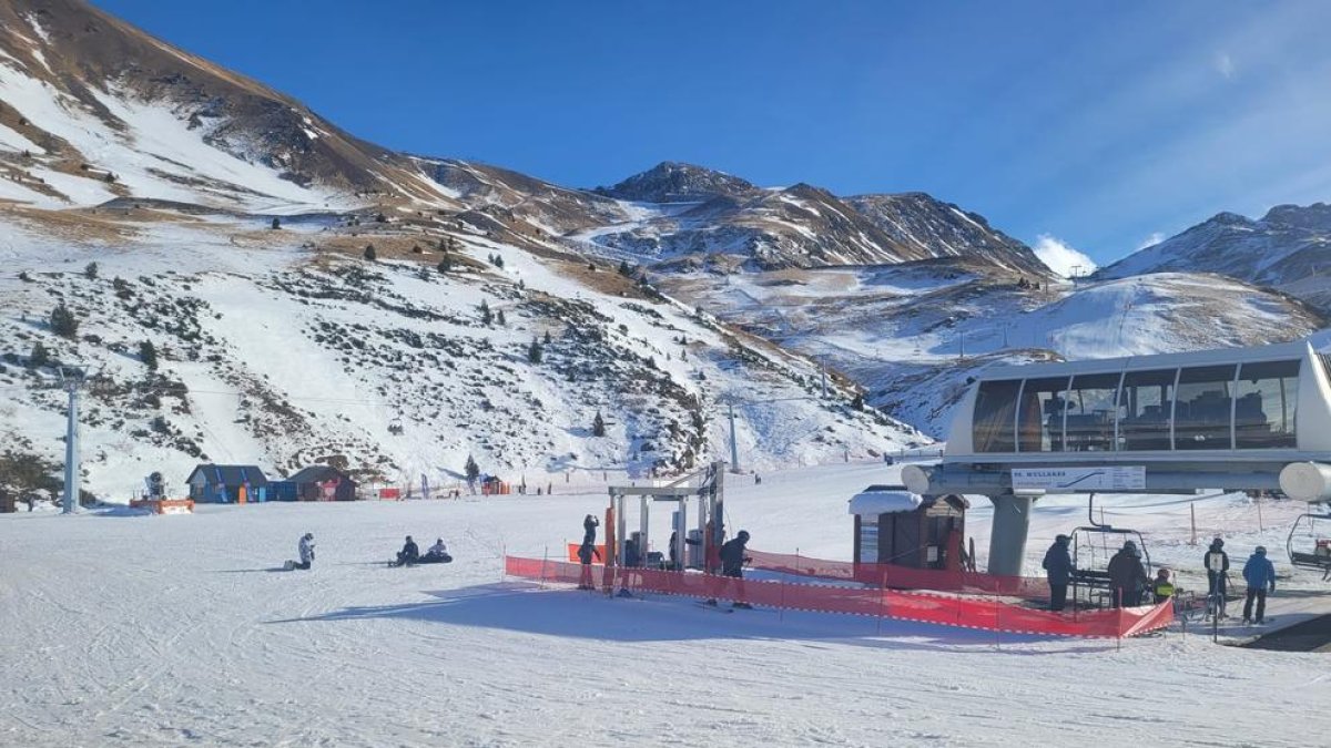 Esquiadores ayer en las pistas de Boí Taüll.