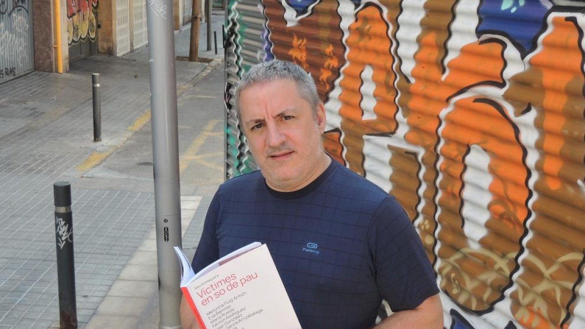Àlex Romaguera publica a Pagès Editors ‘Víctimes en so de pau’.