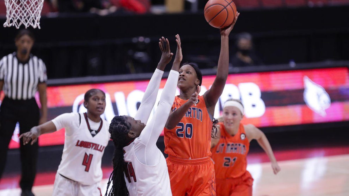 Chelsey Perry, durant la seua etapa universitària al UT Martin.