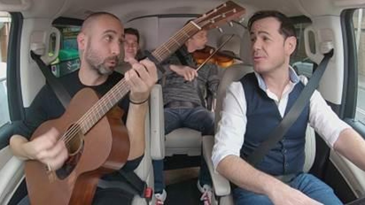 Blaumut canta amb Labanda