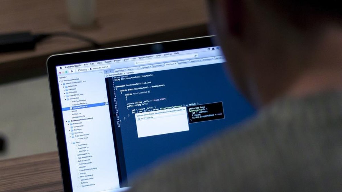 Detienen en Rubí a un hombre que distribuía pornografía infantil desde el trabajo
