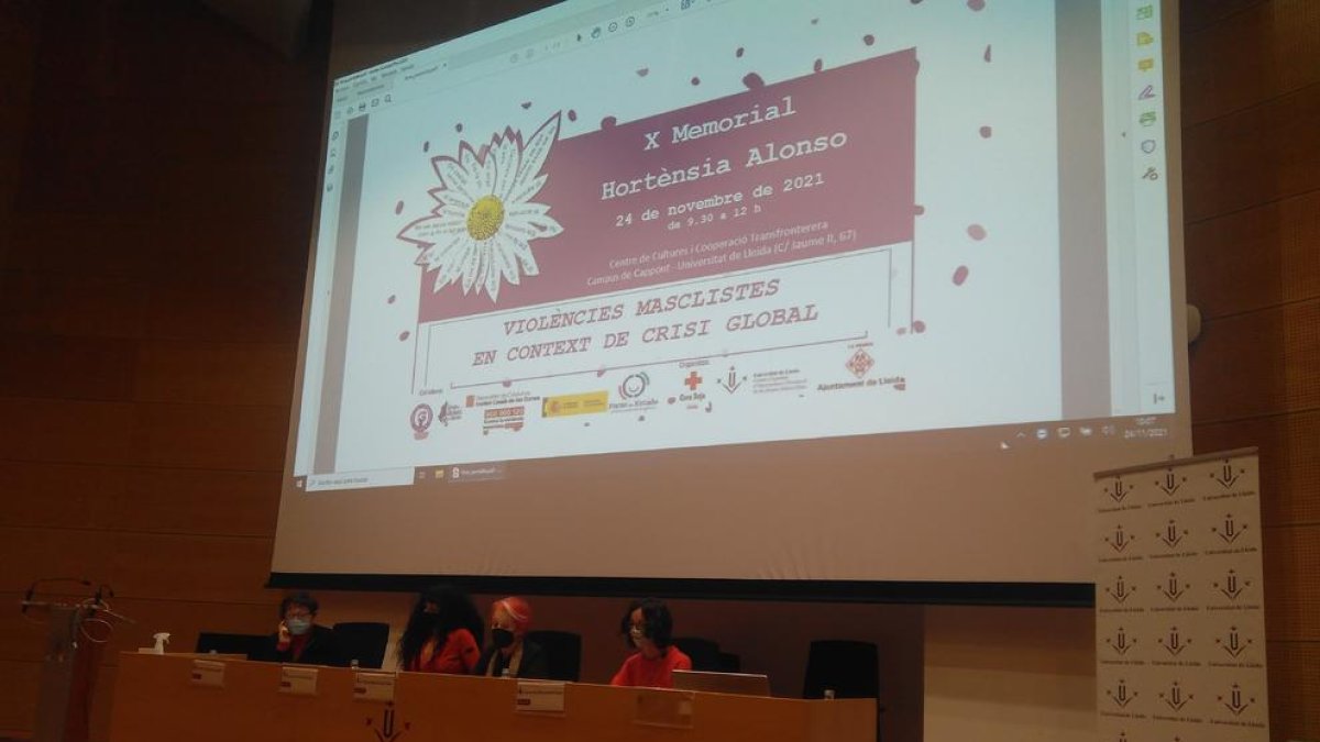 La lucha para eliminar la violencia contra la mujer, un ''maratón''