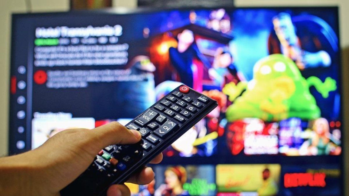 20 series y películas que abandonan Netflix