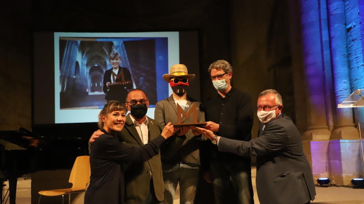 Entrega del primer trofeu Batalla Monumental a la Seu Vella.