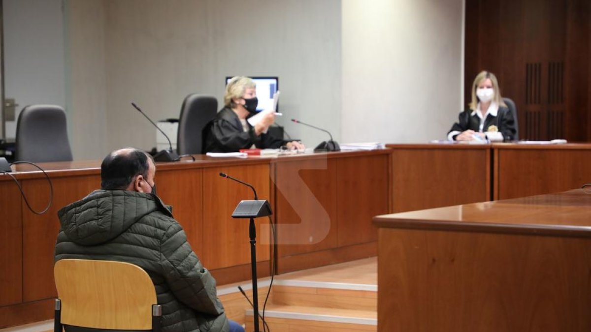 La noia abusada per un veí a Balaguer era