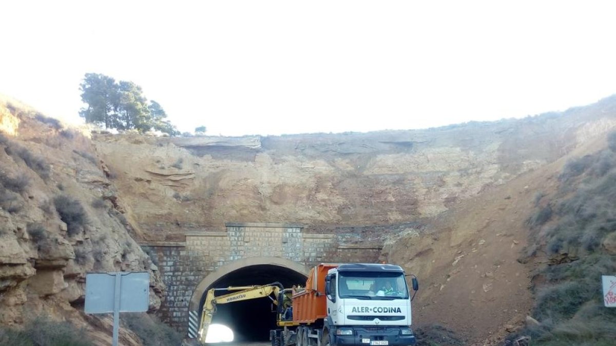 L’any passat es van dur a terme treballs a l’exterior del túnel.
