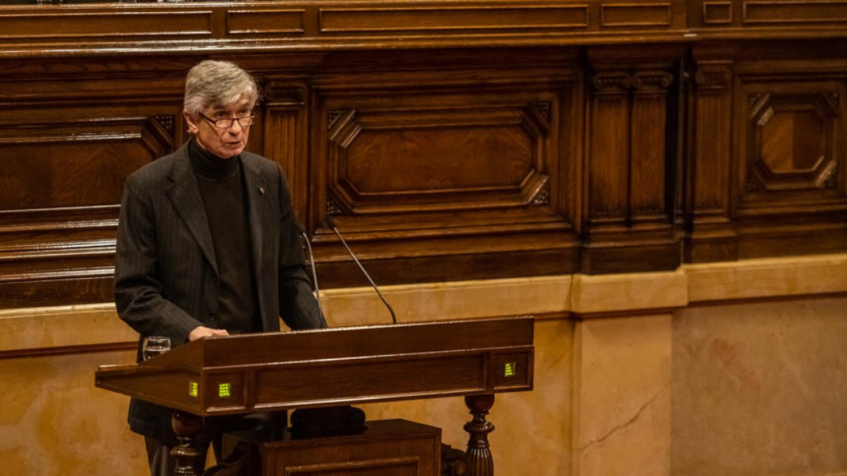El conseller de Salut, Josep Maria Argimon, en un ple del Parlament.