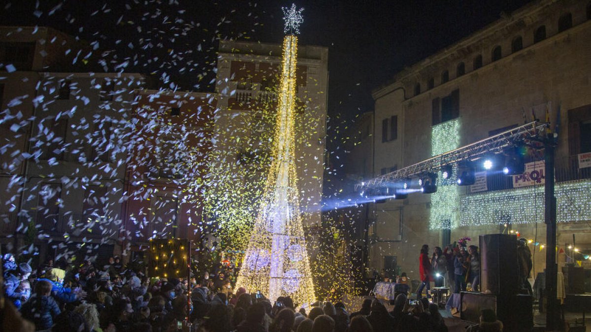 El encendido de luces de Navidad estuvo acompañado por un espectáculo audiovisual.