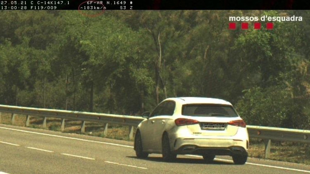 Denunciado un conductor por circular a 183 km/h por la C-14 en Peramola