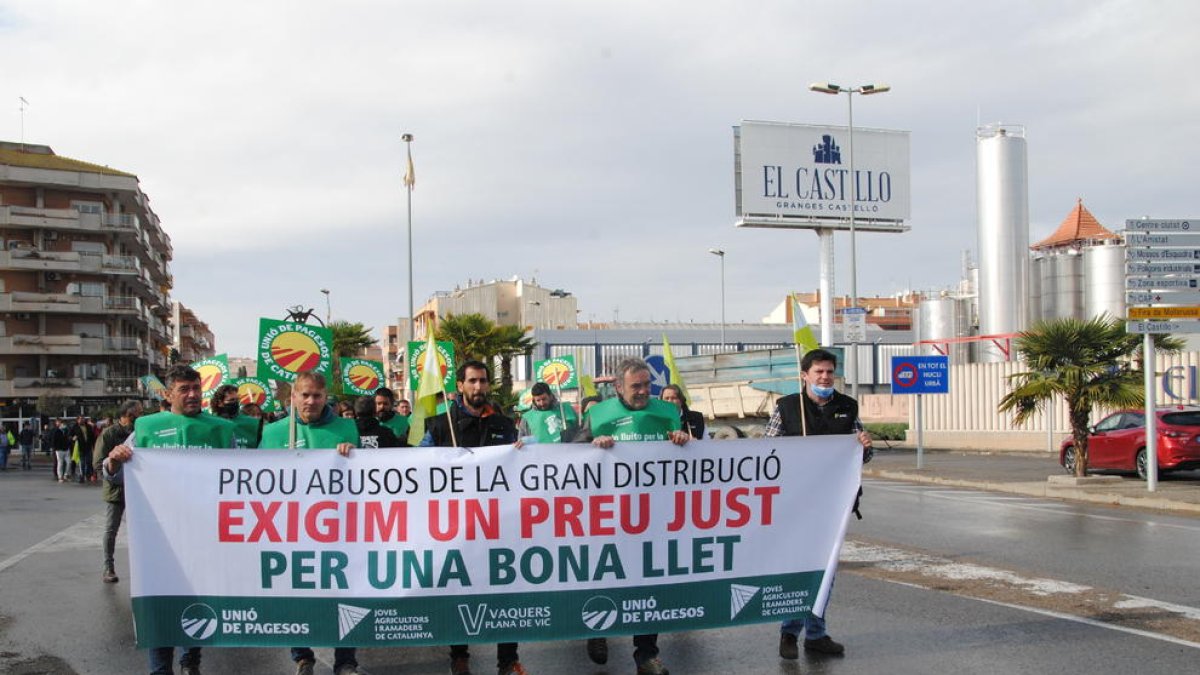 Sectores como el lácteo han protagonizado protestas, como esta en Mollerussa.