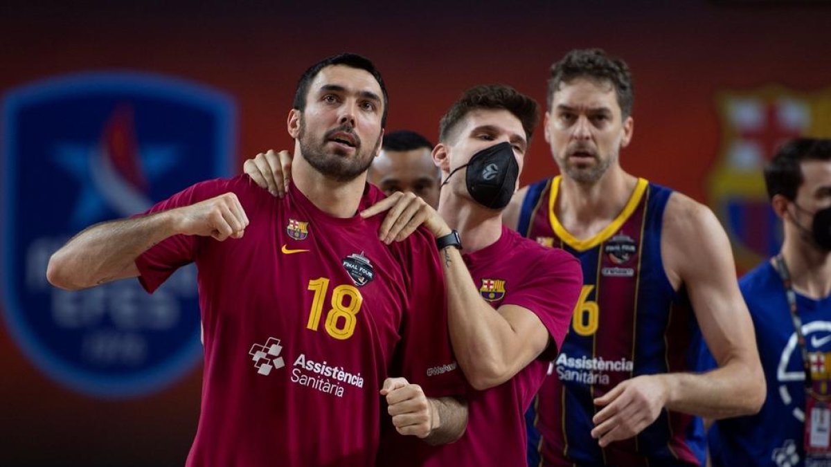 Oriola celebra la victoria del viernes frente al Milán, con una canasta de Higgins en el último segundo.