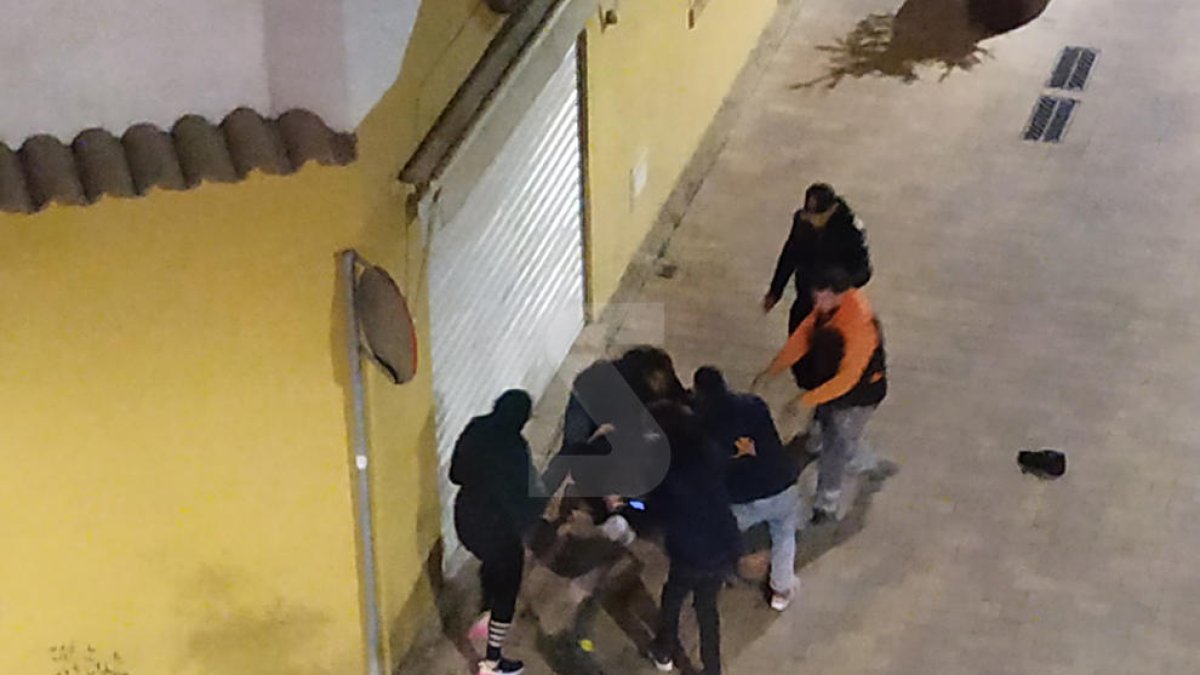 Reyerta en Lleida con varias personas, una de ellas con un cuchillo