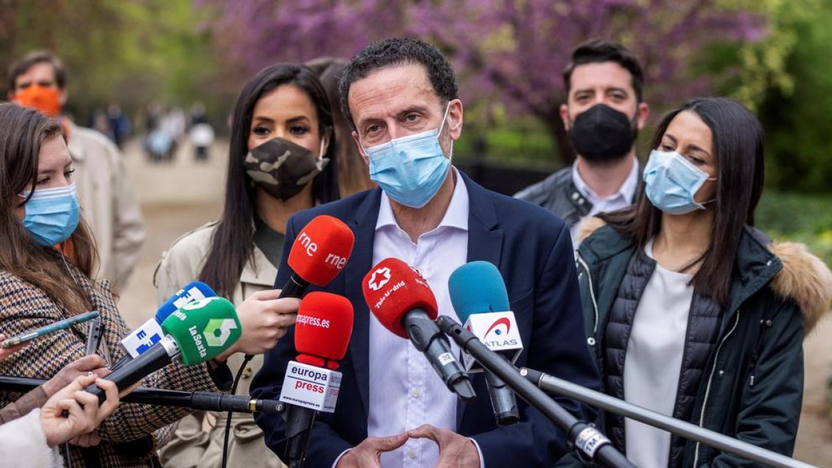 Bal (Cs) demana de vacunar