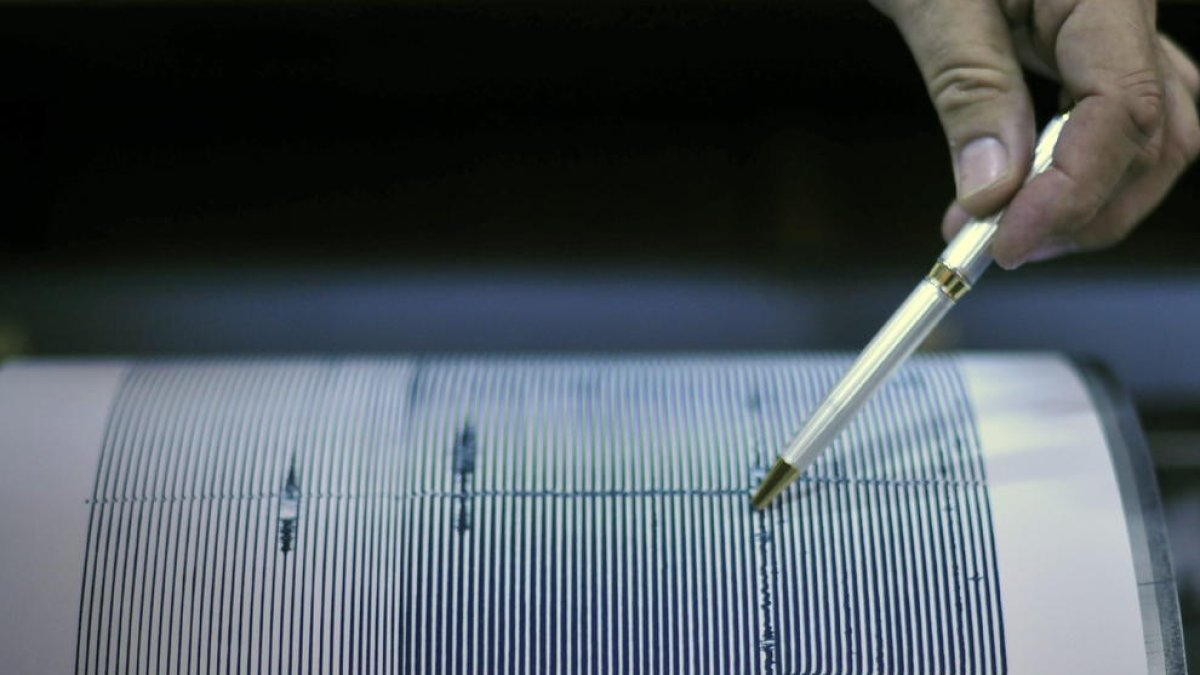 Imatge d’arxiu del detall del registre d’un sismògraf.