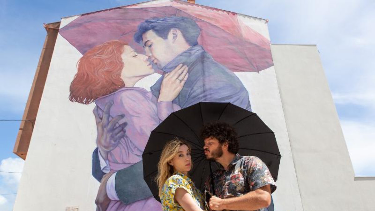 Marta Hazas i Xosé A. Touriñán, a ‘Rutas bizarras’.