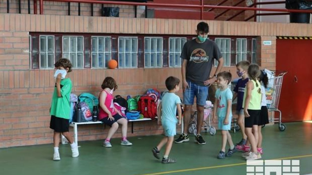 Algunos de los participantes en las actividades de Mequinensa.
